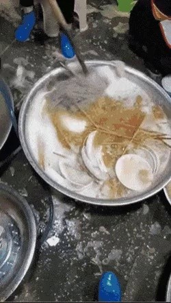 Chinese dishwashing gif