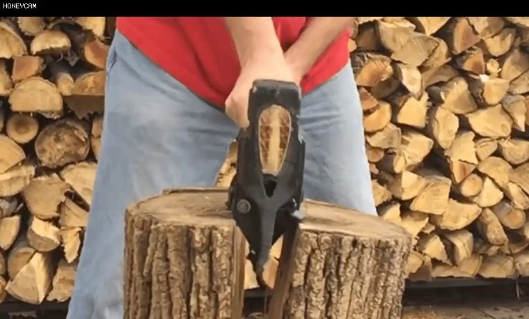 (SOUND)a firewood axe