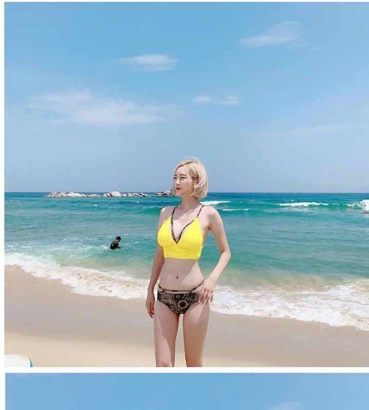 Seo Hyun-sook, cheerleader, yellow bikini.