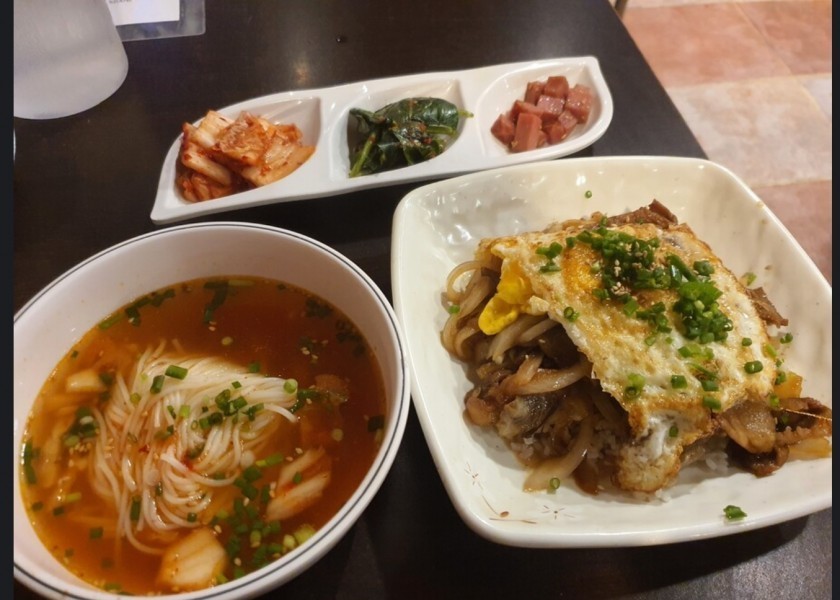 Sinchon cost-effective Korean restaurant KRW 4,700jpg