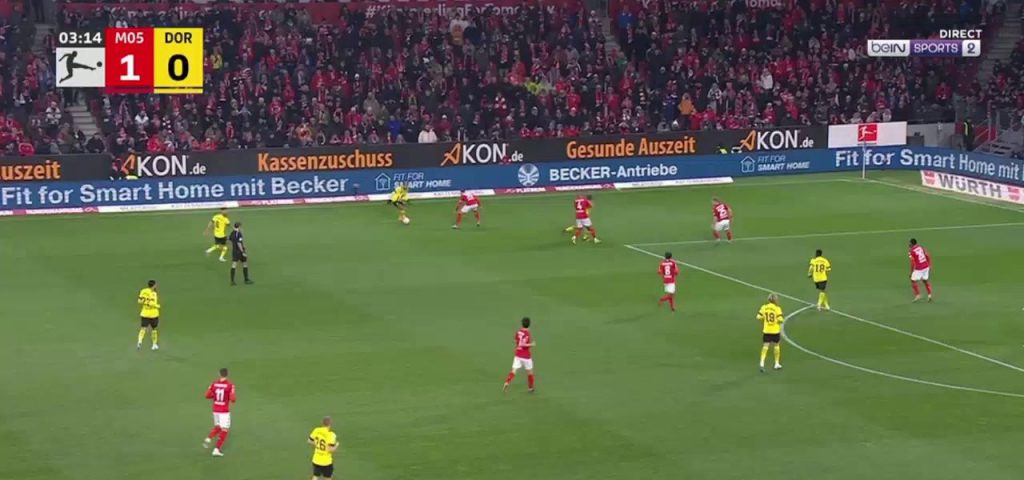 (SOUND)Mainz vs. Dortmund Julian Luersson equalizing goal Shaking.