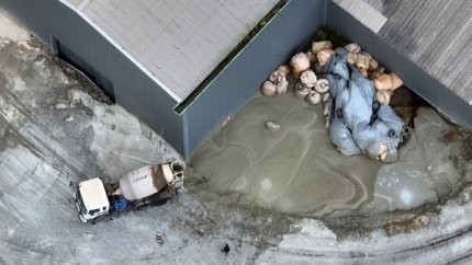 Ssangyong Cement is in the factory yard.