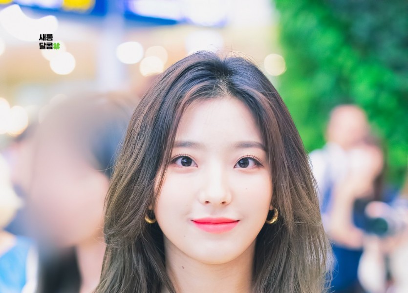 fromis_9 Lee Saerom.