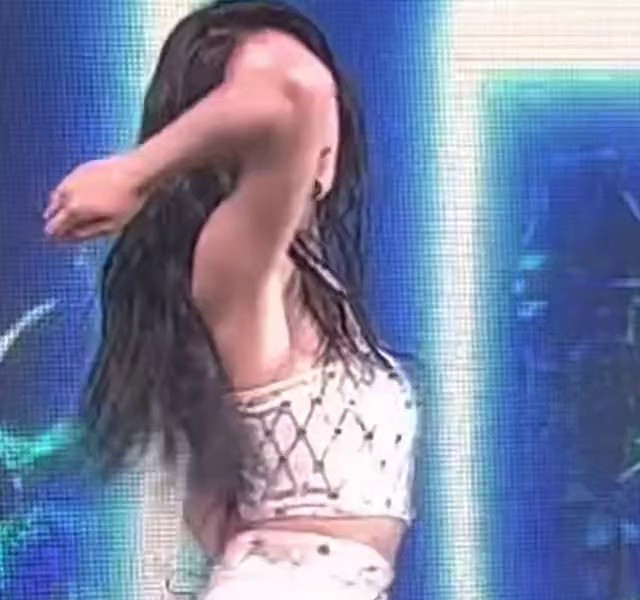 ITZY's charming thigh muscles. CHAERYEONG.