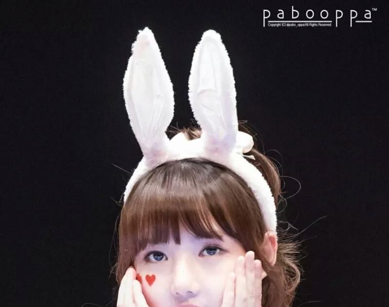 GFRIEND's Yerin.