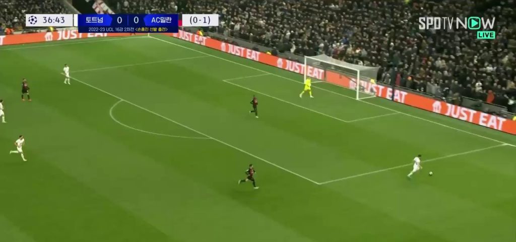 (SOUND)Tottenham vs Milan commentator changed hands with Pericicic lol