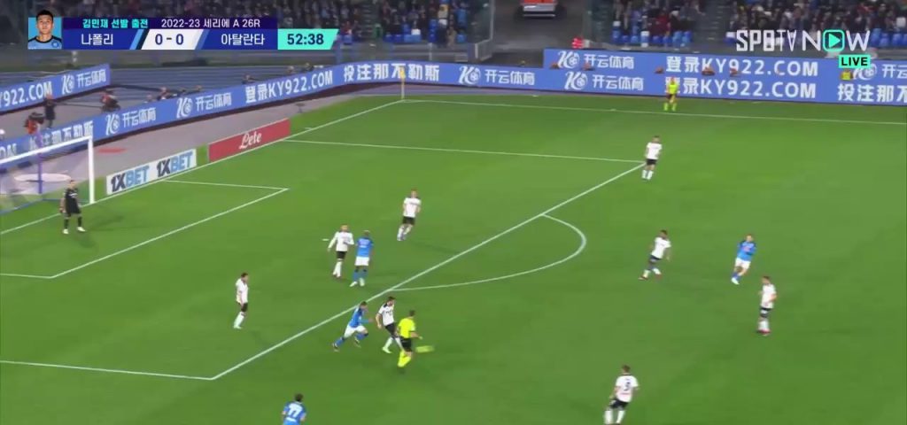 (SOUND)Napoli VS Atalanta commentator. Yes, the attack started with Kim Minjae.