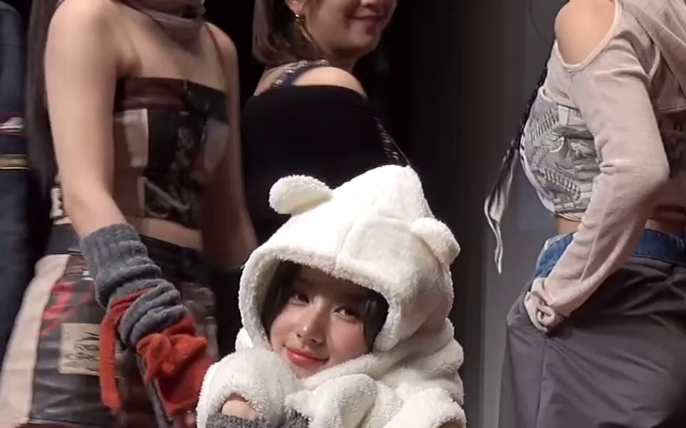 TWICE SANA is happy that TWICE is short