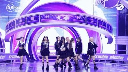 A scientifically proven group dance of a girl group
