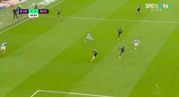 Manchester City vs Leicester Ederson's decisive super save Shaking. Shaking