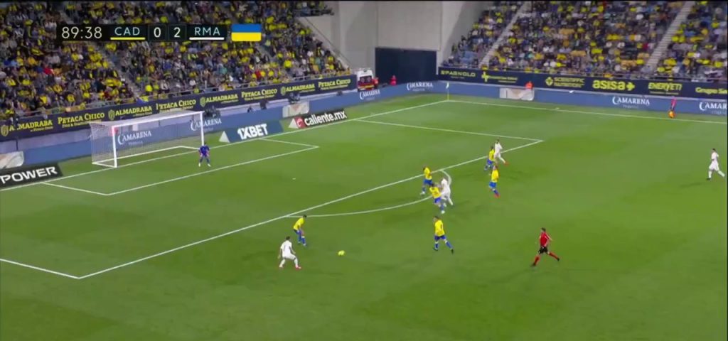 (SOUND)Cadiz vs. Hazard's play I don't know what he's doing in Real Madrid