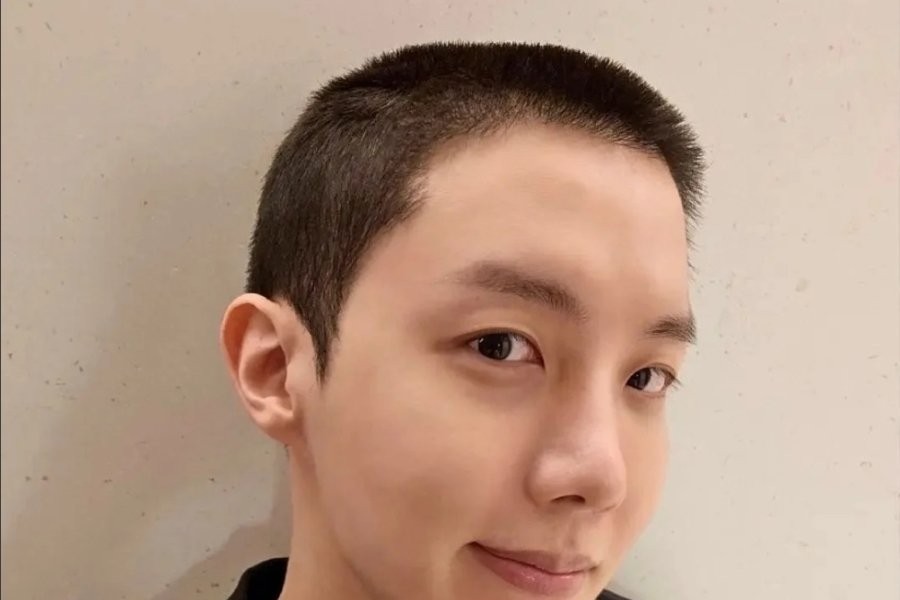 BTS j-hope with shaved hair will join the army tomorrow.jpg