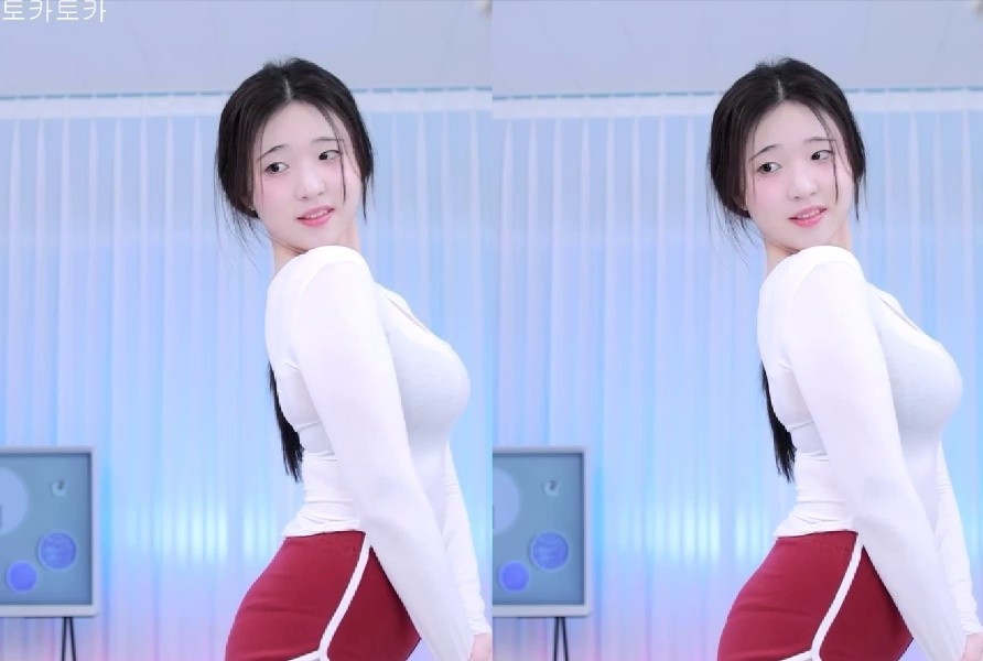 Thin white shirt heavy black bra see-through red dolphin Yeonwoohime