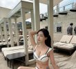 Announcer Kwak Min-sun's hot white bikini swimsuit body