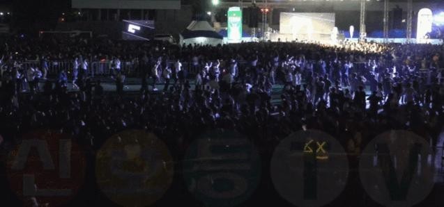 Jeonbuk National University's festival crowd said it was legendary Shakinggif