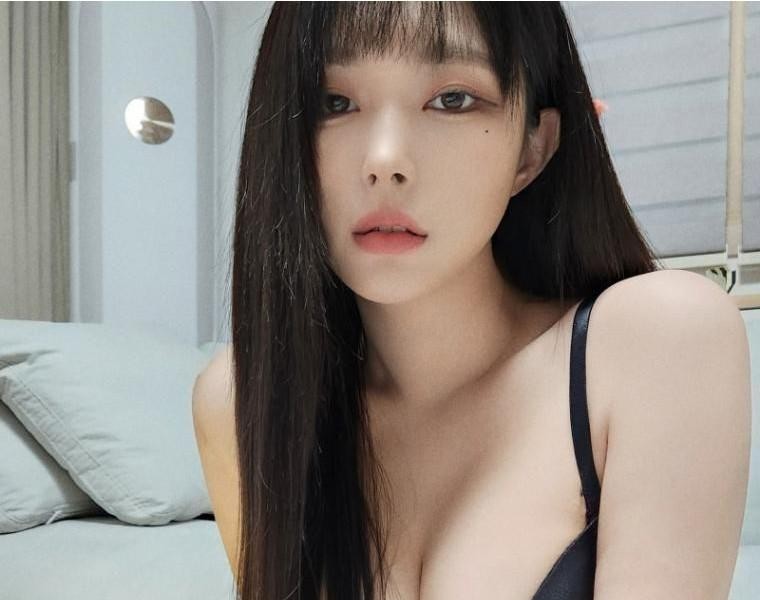 Kim Gap-joo wearing a black panty bra
