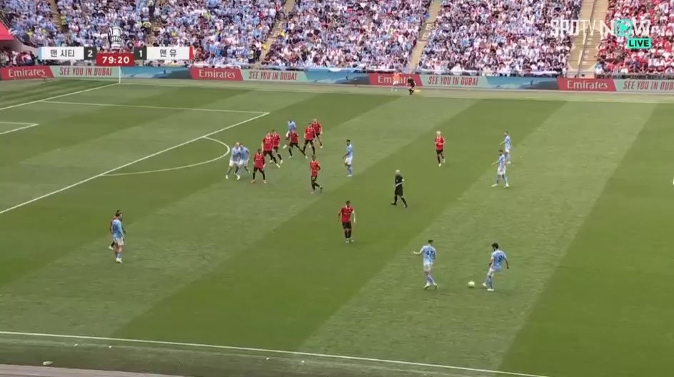(SOUND)Manchester City vs Manchester City attack. Ah(Laughing) (Laughing)