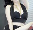 Model Kim Ra-young All-in-one Halter Neck Black Bra Chest Vibe