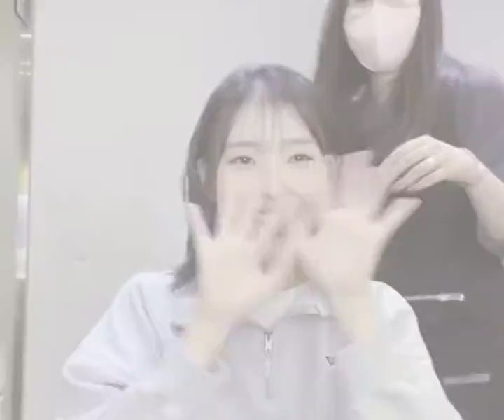 (SOUND)IU with short hair