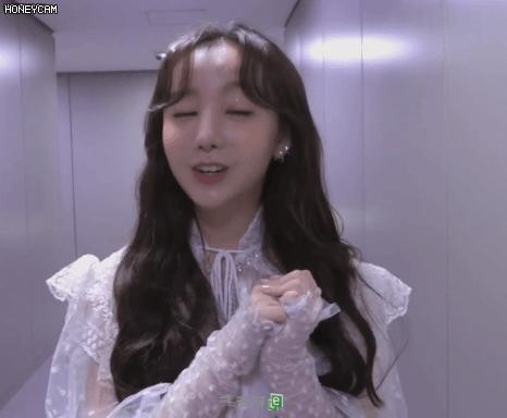 Lovelyz Kei transforms from flower to bling bling