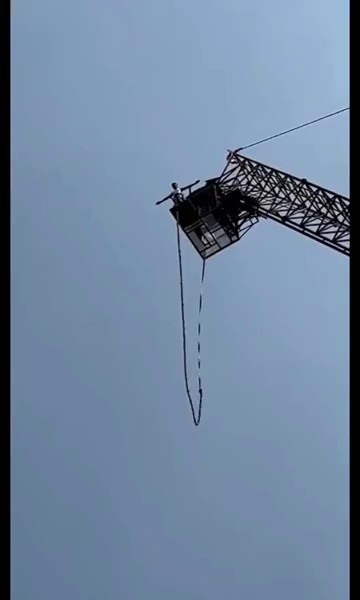 (SOUND)I hate it. I bought Thai bungee jumping