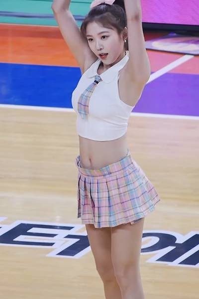 (SOUND)Idol-like beauty, Lee Juhee, cheerleader
