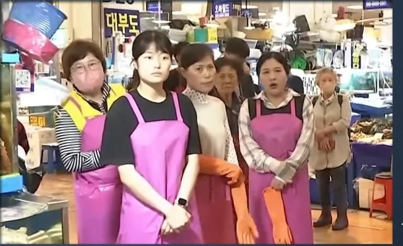 The faces of the merchants at Noryangjin Fish Market
