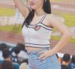 Cropped sleeveless chest movement Ha Ji-won cheerleader