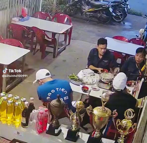 (SOUND)A Vietnamese restaurant that exploded with gas burner
