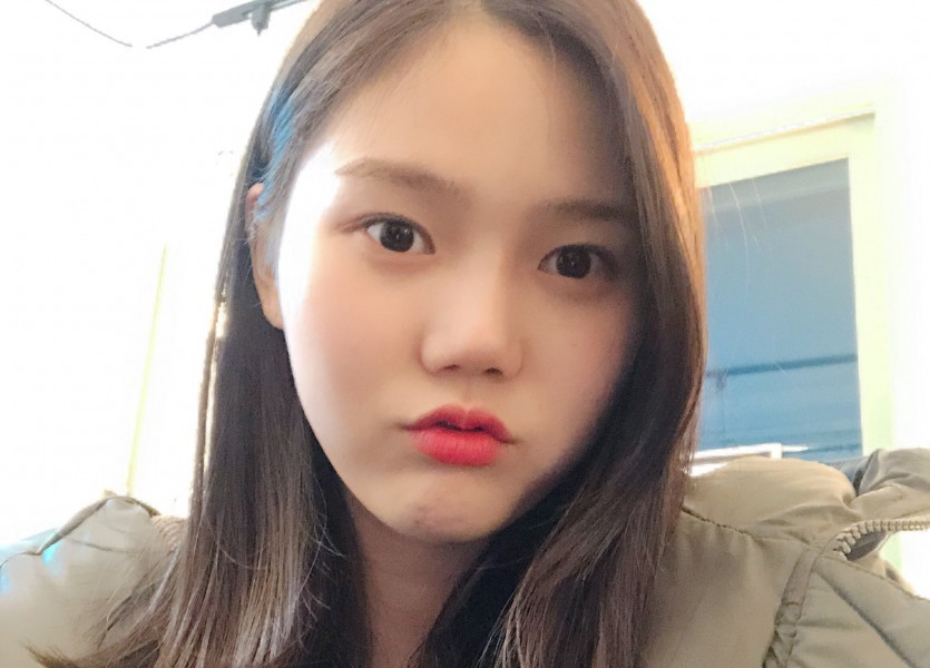 Candy is here, Hyojung. OH MY GIRL