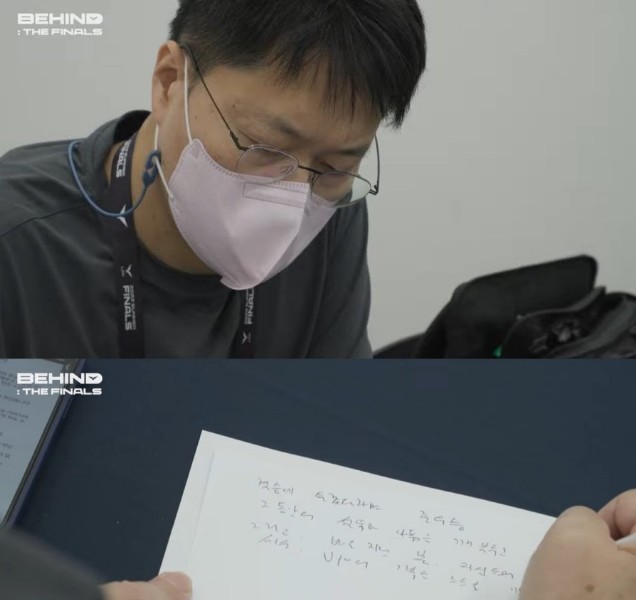 The reason why Caster Jeon Yong Jun writes the script with his hands