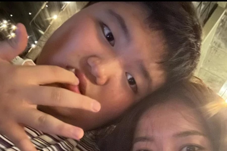 Photos taken with Oh Yoon-ah's son continue to support netizens