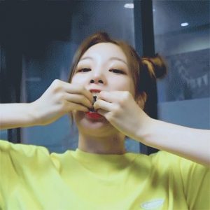 ROCKET PUNCH YEONHEE