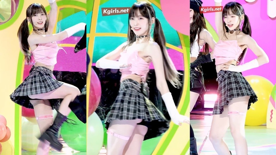 Checkered skirt Black underpants OH MY GIRL Arin Underpants