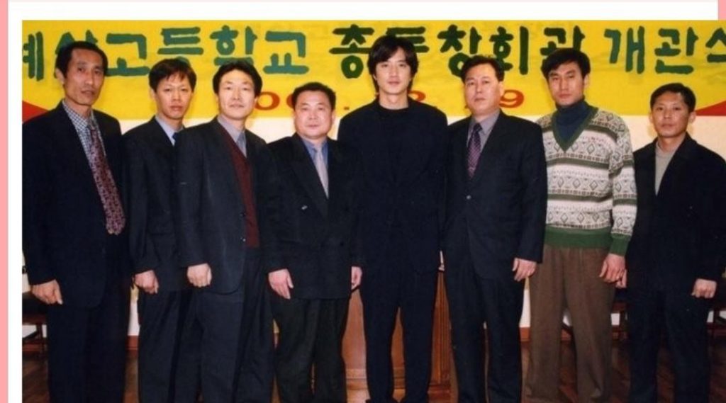 Lee Byung-hun went to the reunion