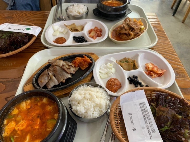 Noryangjin's 7,000 won pork belly set JPG