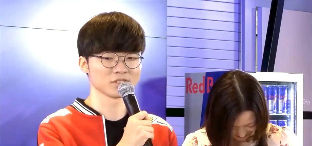 (SOUND)Japanese BJ Asks Faker How to Get a Promotion