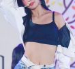 Crop sleeveless fromis_9 Lee Chaeyoung