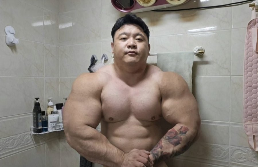 Bodybuilder ㄷ, who made 117kg of muscles