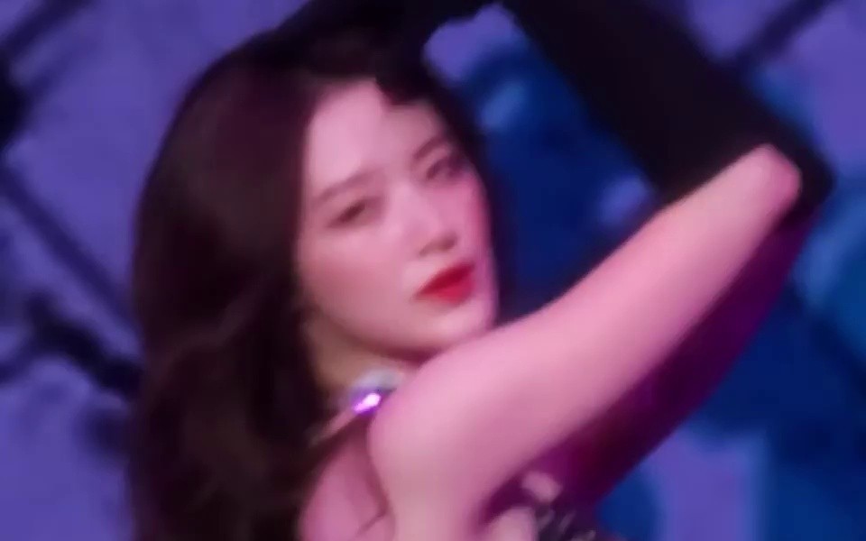 Leather hot pants, spread out. Floor dance. (G)I-DLE Shuhua