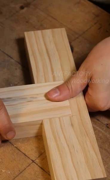 (SOUND)Woodworking Joint with Orgasm.mp4