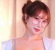 Glasses on Grillayoung Gray Straps Down and Dumpy Seomgol Bounce