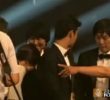 Actor Kim Soo-hyun, who is preparing for a group photo after receiving a popularity award, GIF