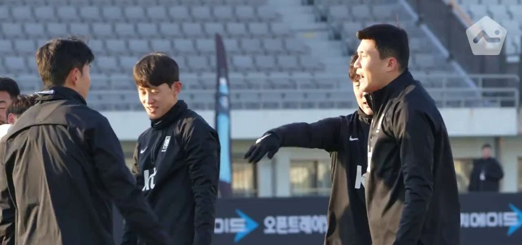 (SOUND)The national team's Son Heung-min vs. Kim Min-jae's quick reaction game lol
