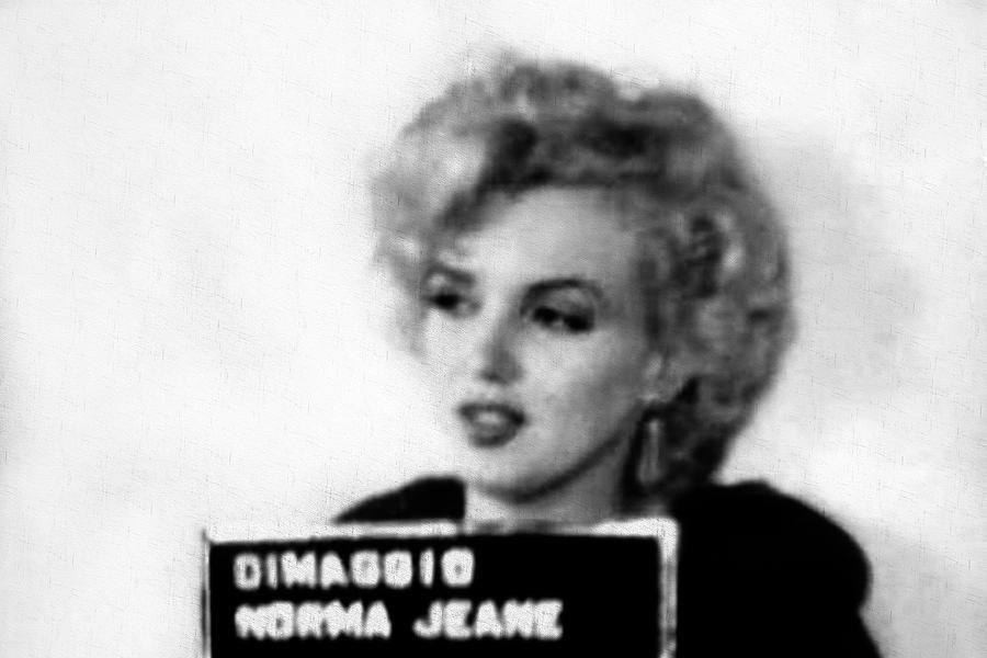 Unlicensed driver Marilyn Monroe