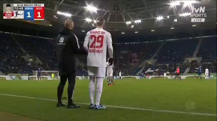 Lee Jae-sung, who had a chance to get the Hoffenheim vs. Mainz PK, however, Lee Jae-sung went out to replacement after Mainz, who failed to finish it with an additional goal