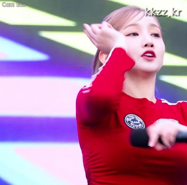 The more you see it, the cutie-like Busters Minji's GIF