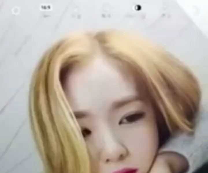 (SOUND)Red Velvet Queen Irene's cute video call. C.C