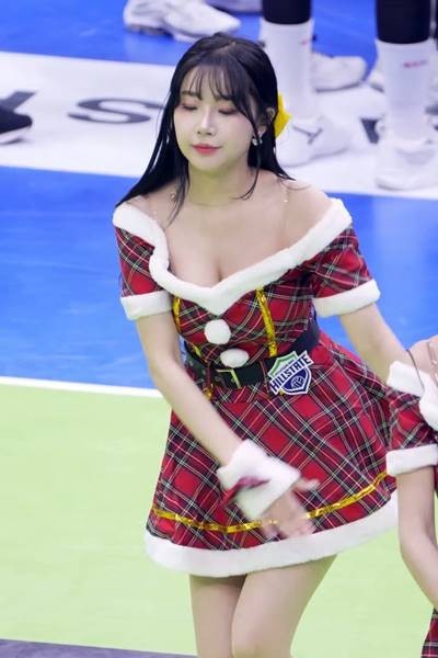 (SOUND)Sexy Santa, breastbone, cheerleader Lee Joo-eun
