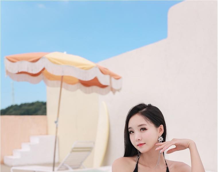 Model Kim Gaon Black Bikini Chest Bone Kimono Monokini